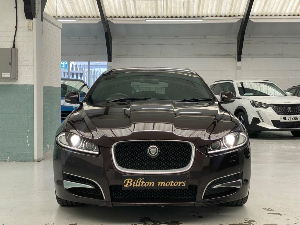 Jaguar XF 2.2 D Luxury White #39