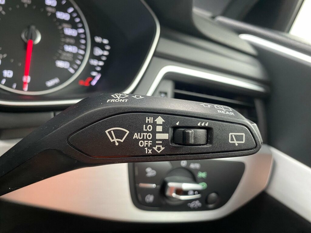 Audi A4 Avant 2017 Audi A4 2.0 Avant Tdi Ultra Sport Black #36