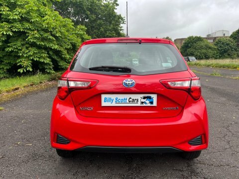 Toyota Yaris 1.5 Vvt-h Icon SA68SXX Red #4
