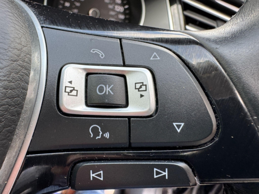 Volkswagen Passat S Tdi Bluemotion Technology Silver #32