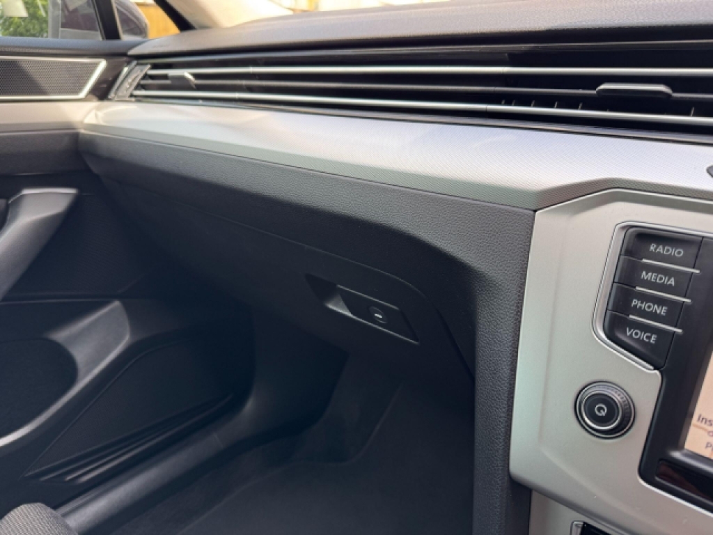 Volkswagen Passat S Tdi Bluemotion Technology Silver #30