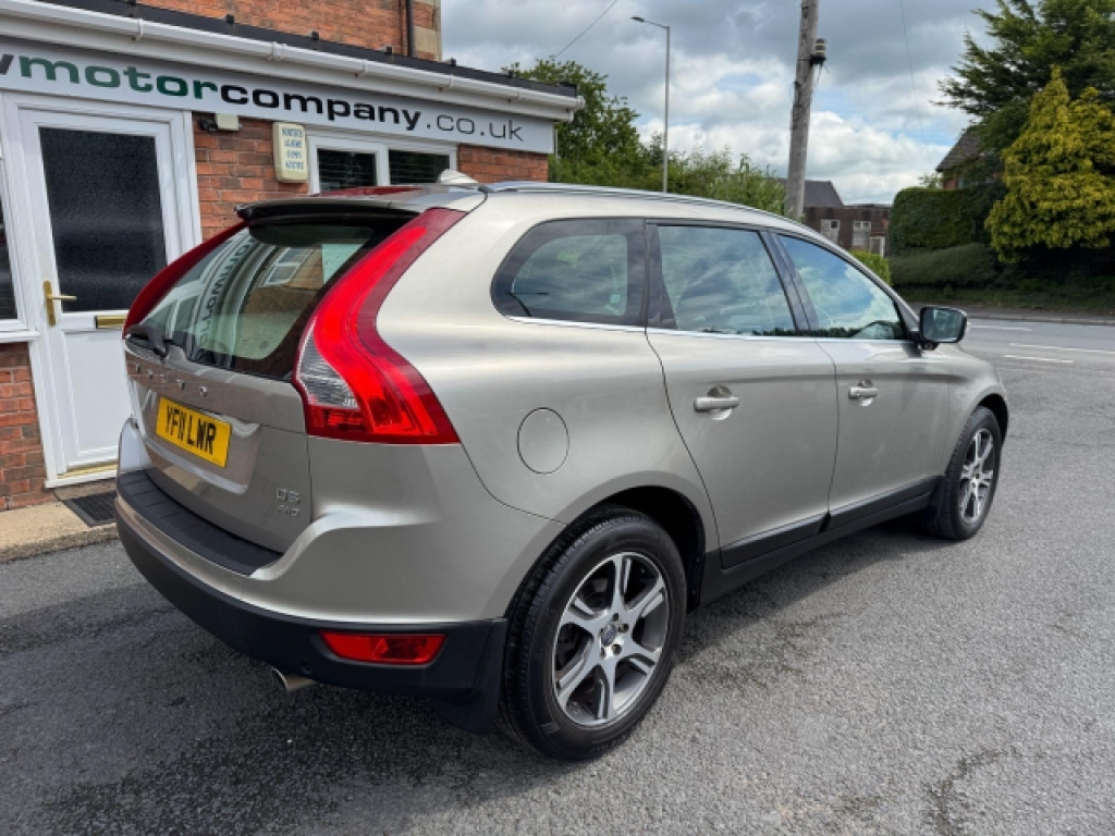 Volvo XC60 2.4 D5 Se Lux Geartronic Awd Euro 5 Gold #6