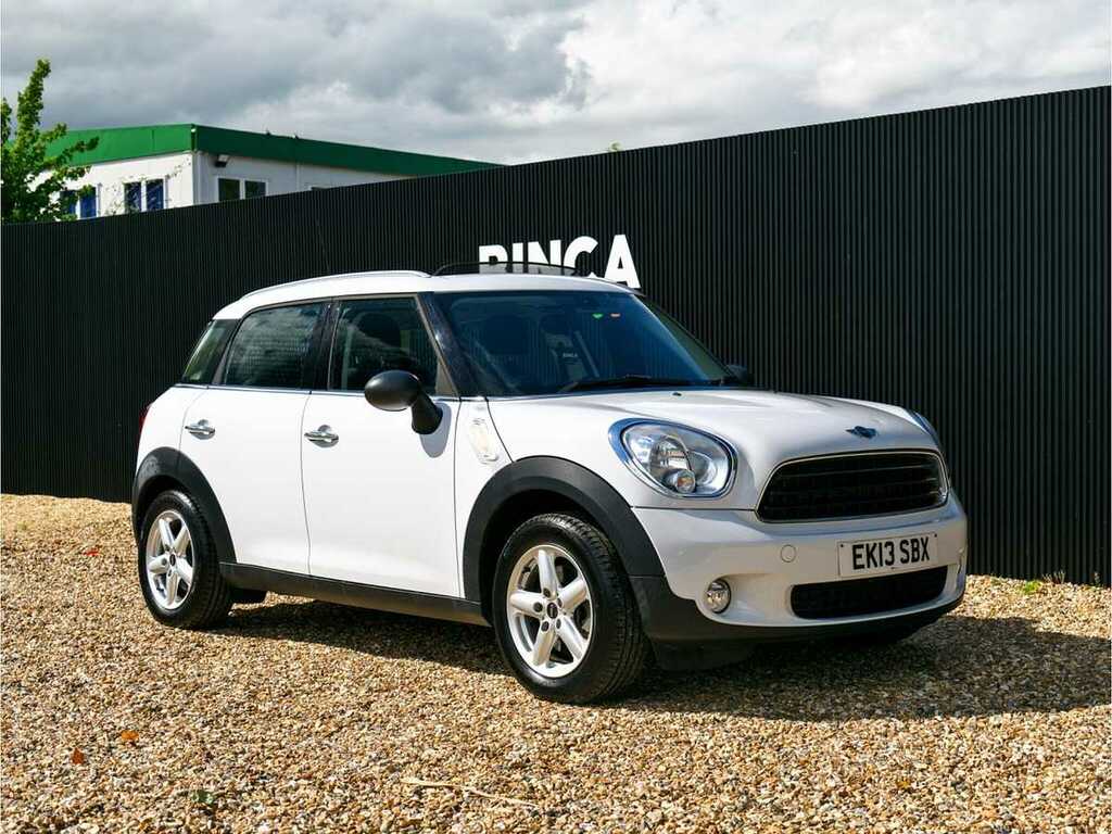 Mini Countryman One White