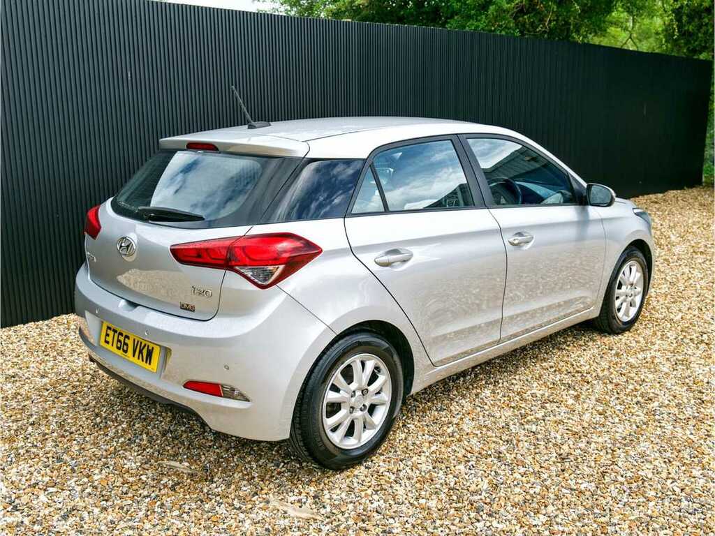Hyundai I20 Se Mpi ET66VKW Silver #4