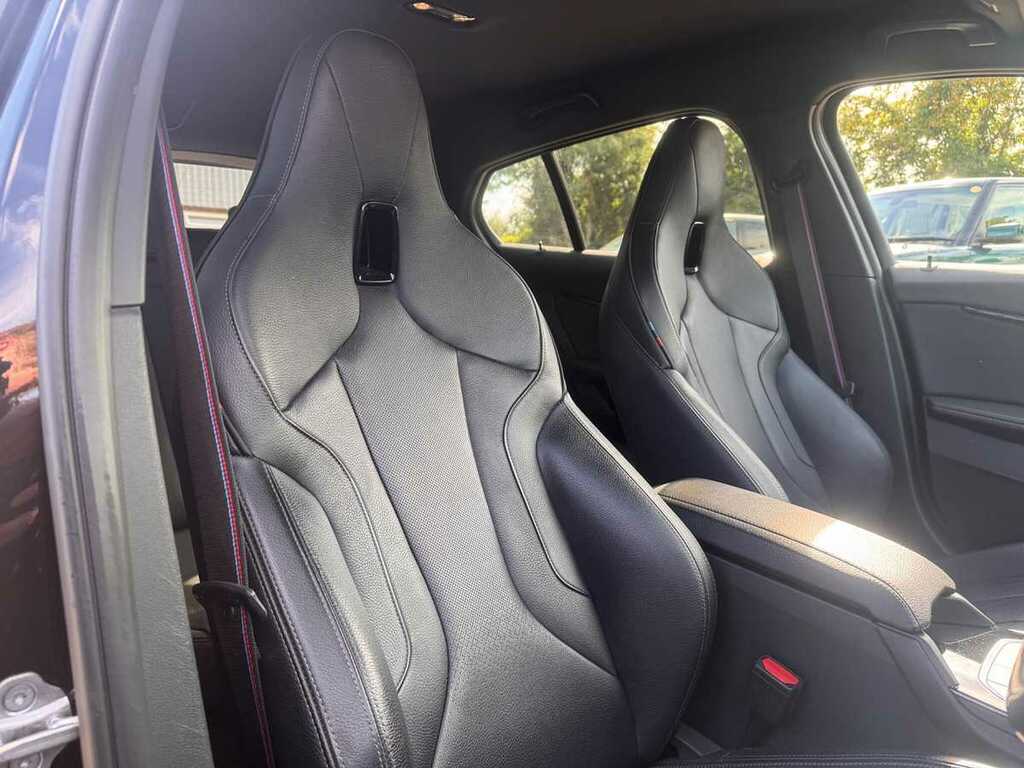 BMW M1 Xdrive Auto Black #6