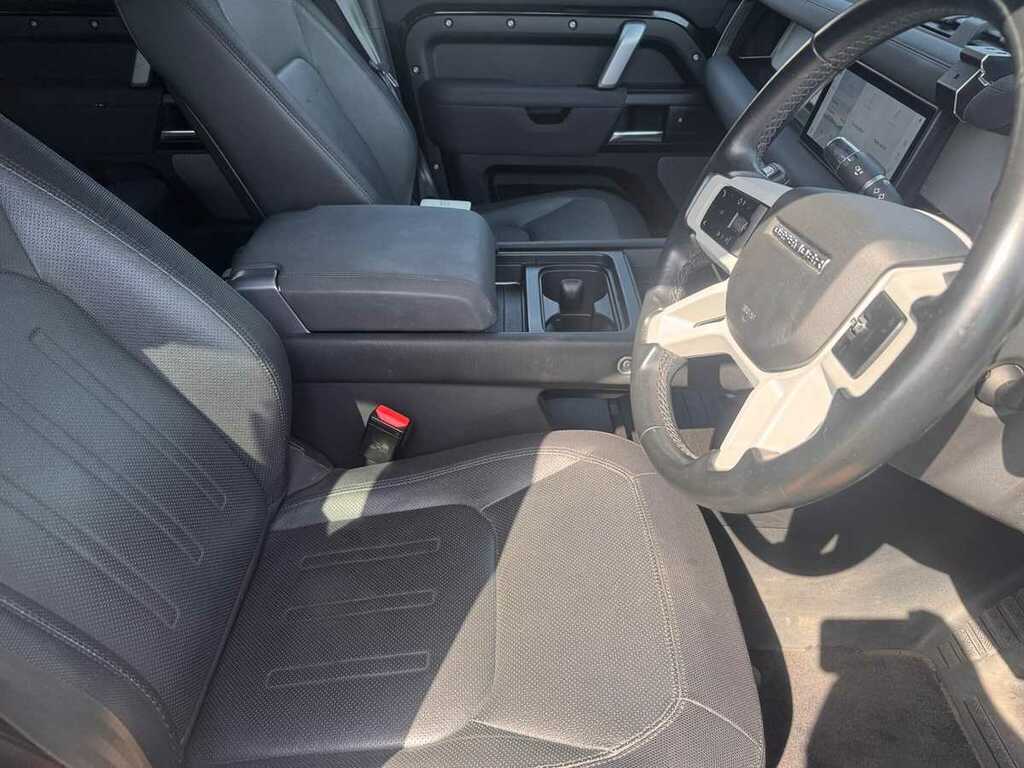 Land Rover Defender X-dynamic S Phev Black #4