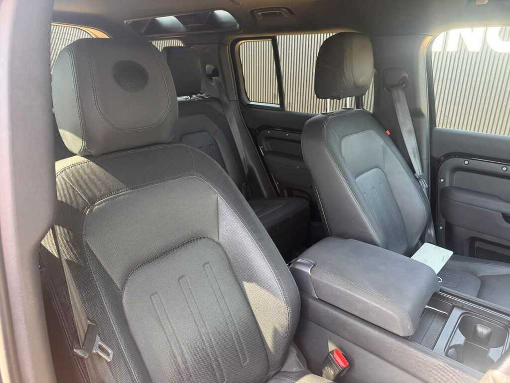 Land Rover Defender X-dynamic S Phev Black #3