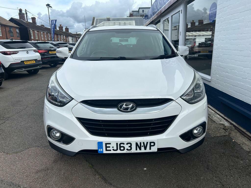 Hyundai Ix35 1.7 Crdi Premium Euro 5 S S White #2