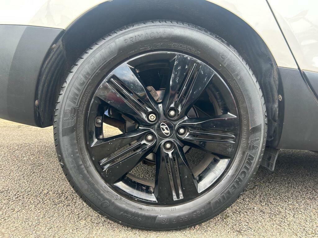 Hyundai Ix35 Crdi Premium White #18