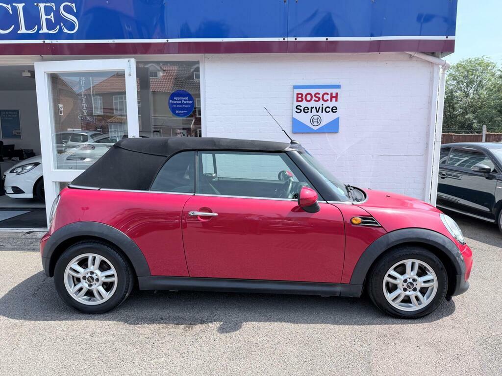 Mini Convertible 1.6 Cooper D Euro 5 S S Red #5
