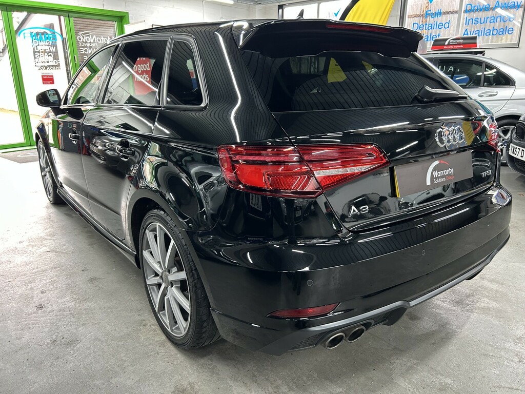 Audi A3 2.0 Tfsi Black Edition Black #4
