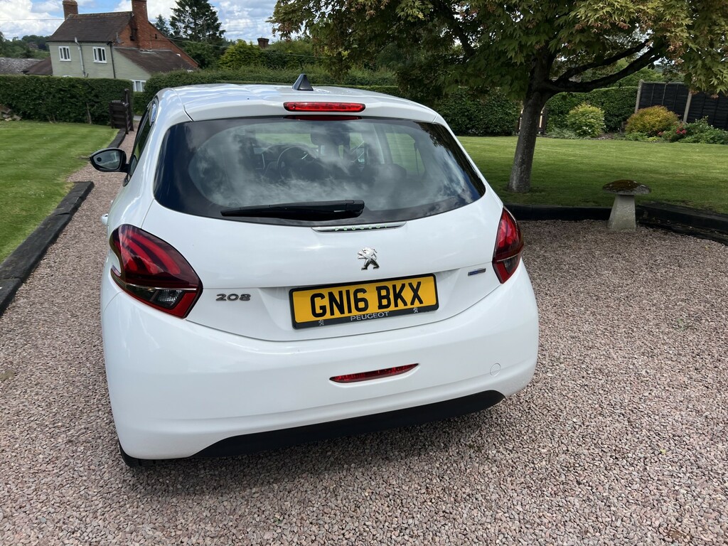 Peugeot 208 1.2 Puretech Xs Lime 2016 White #4