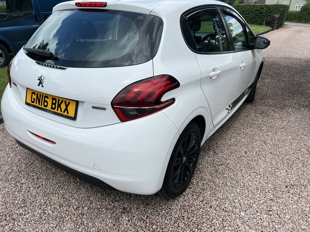 Peugeot 208 1.2 Puretech Xs Lime 2016 White #5