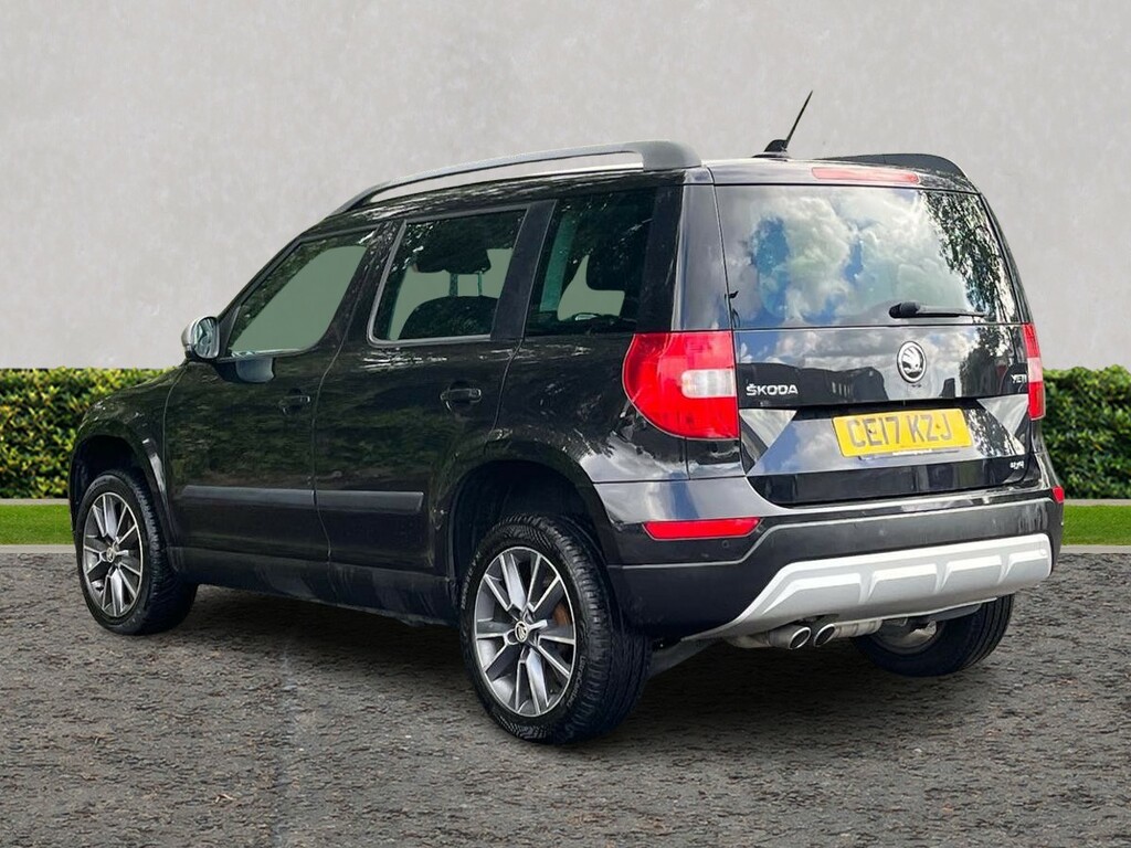 Skoda Yeti 2.0 Tdi Cr 150 Se Drive 4X4 CE17KZJ Black #5