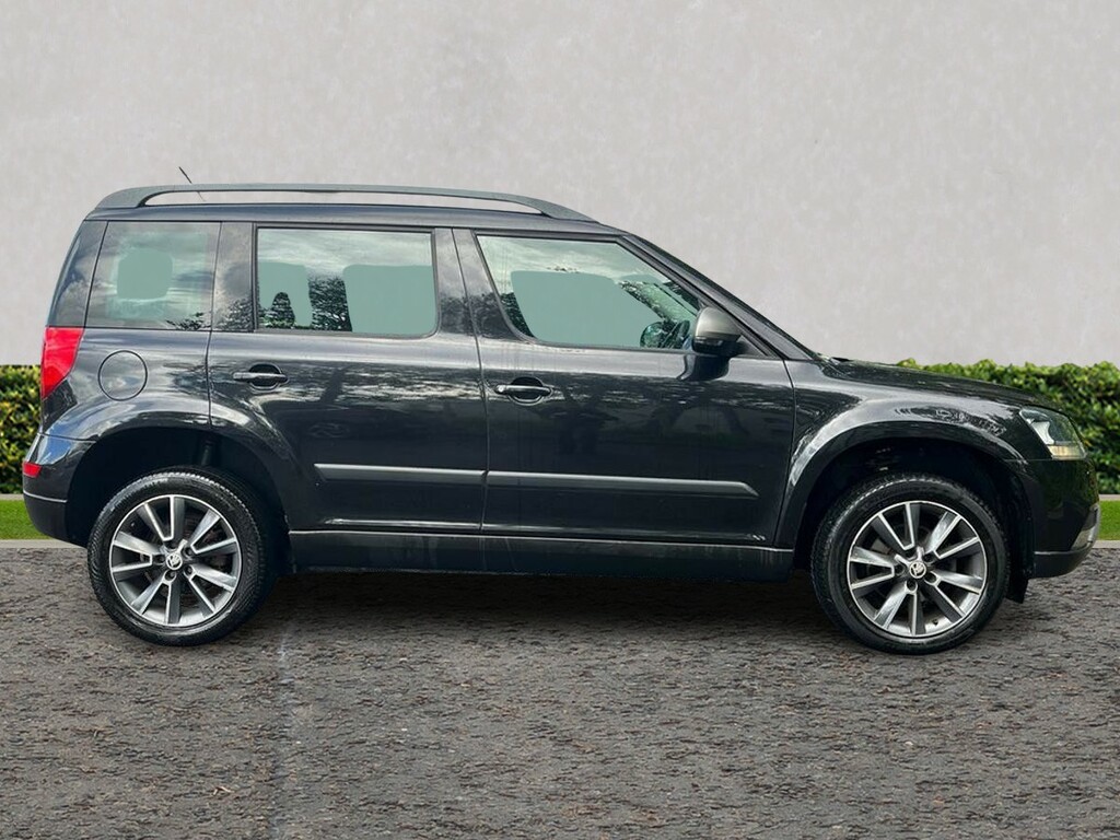 Skoda Yeti 2.0 Tdi Cr 150 Se Drive 4X4 CE17KZJ Black #2