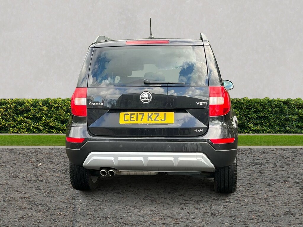 Skoda Yeti 2.0 Tdi Cr 150 Se Drive 4X4 CE17KZJ Black #4