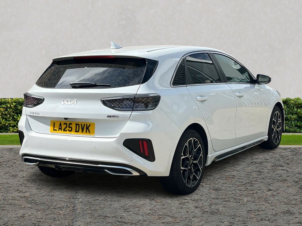 Kia Ceed 1.5T Gdi Isg 138 Gt-line Dct LA25DVK White #3