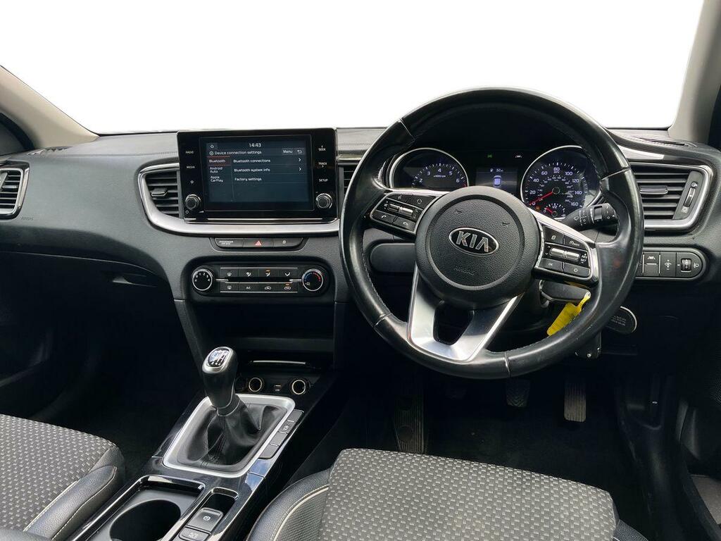 Kia Xceed 1.0T Gdi Isg 3 White #11