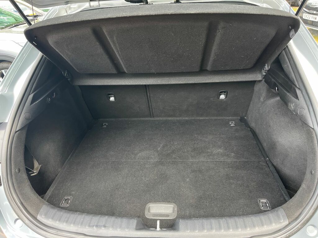 Kia Xceed 1.0T Gdi Isg 3 White #24
