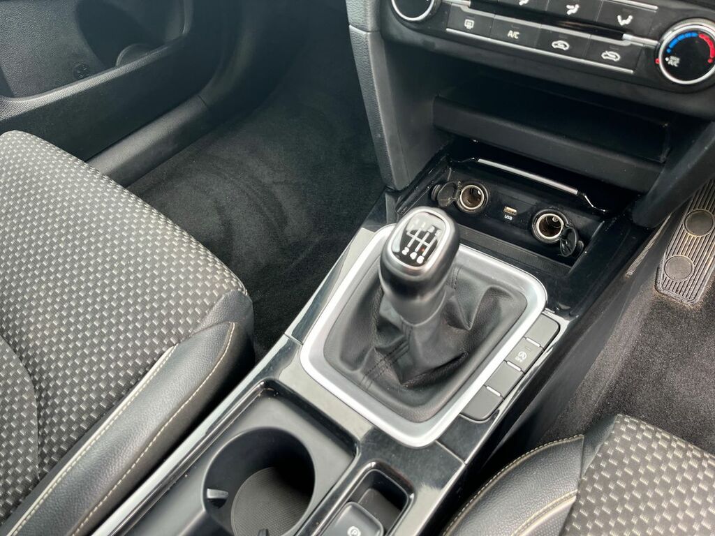 Kia Xceed 1.0T Gdi Isg 3 White #14