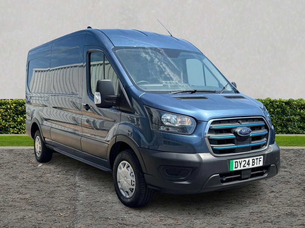 Ford Transit Custom 135Kw 68Kwh H2 Leader Van Blue