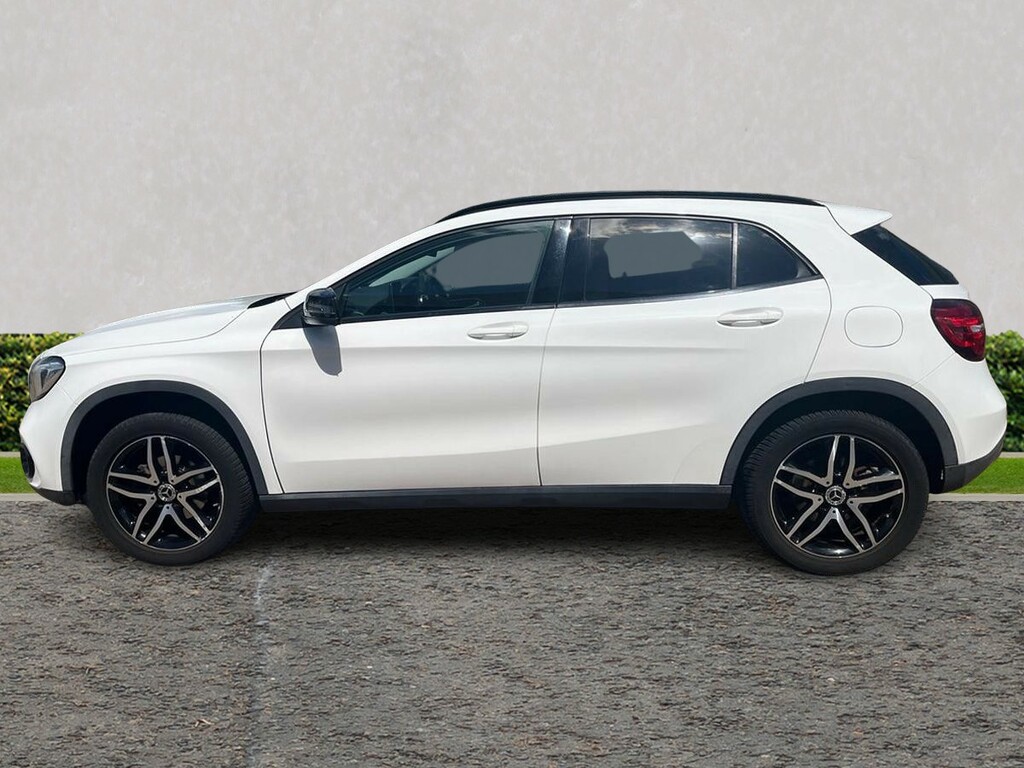 Mercedes-Benz GLA Class Gla 180 Urban Edition YG68SBA White #6