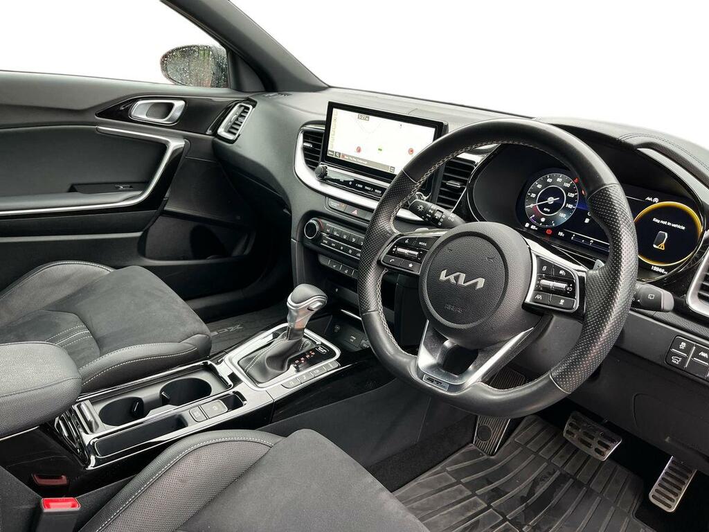 Kia Xceed 2 Grey #10