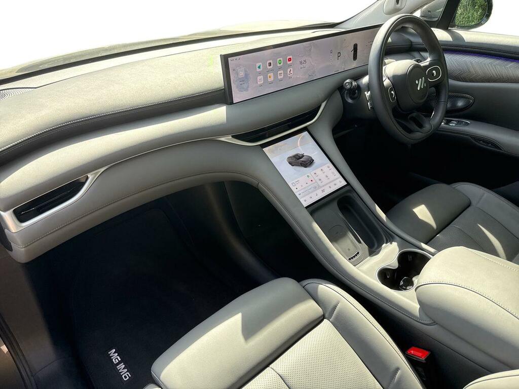 MG IM6 300Kw Long Range 100Kwh Blue #13