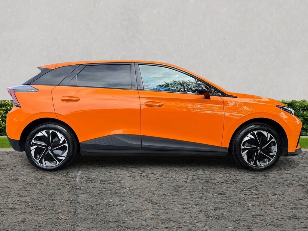 MG MG4 150Kw Trophy Ev Long Range 64Kwh BG23ZPJ Orange #2