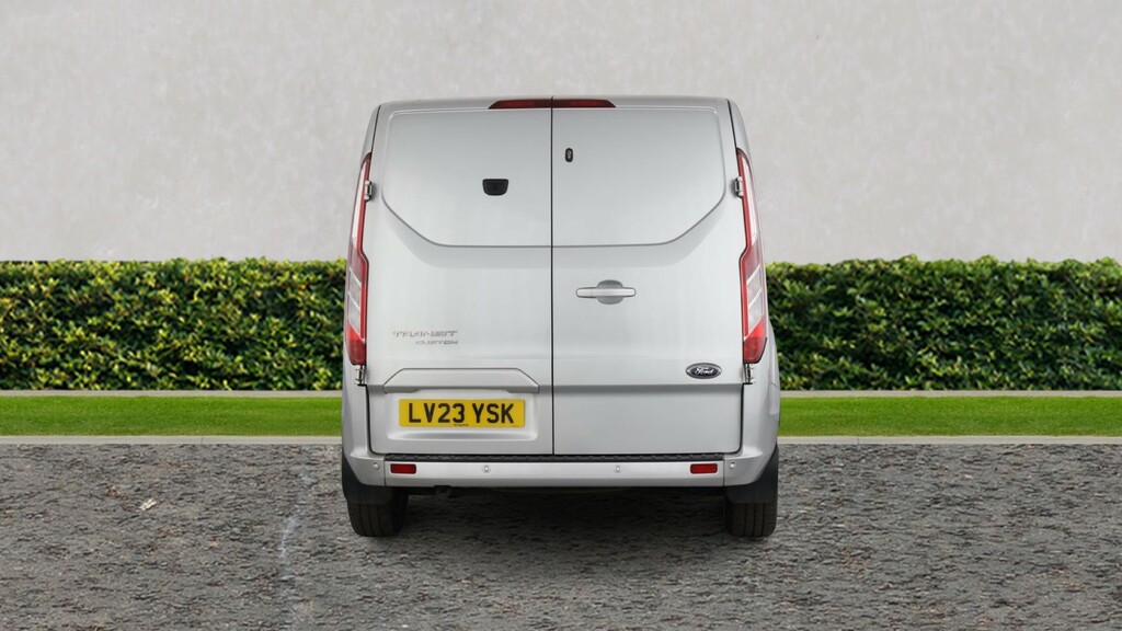 Ford Transit Custom 2.0 Ecoblue 130Ps Low Roof Limited Van Silver #4