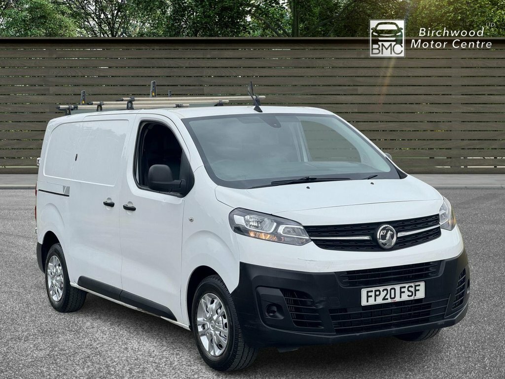 Vauxhall Vivaro 2L Dynamic 6Dr White