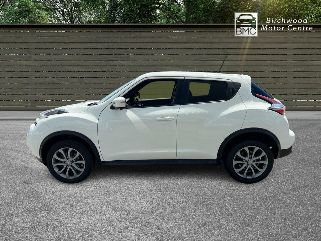 Nissan Juke 1L Tekna DC15DYO White #4