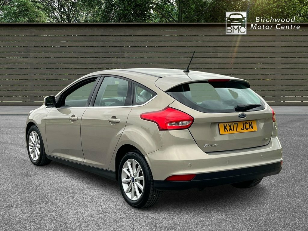 Ford Focus 1L Titanium KX17JCN Silver #5