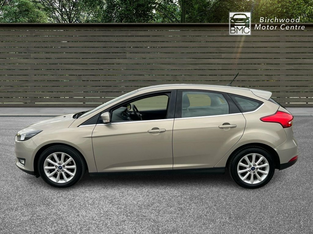 Ford Focus 1L Titanium KX17JCN Silver #4