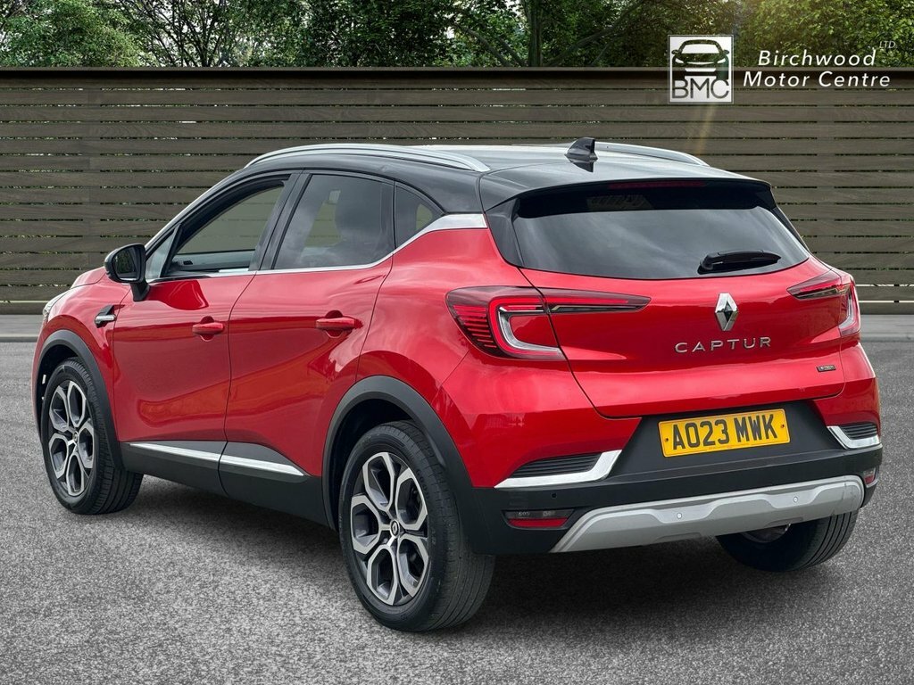 Renault Captur 1.6L Techno AO23MWK Red #5