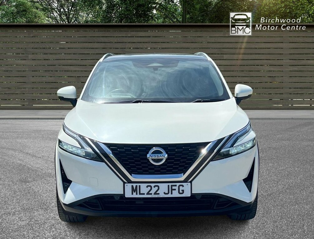 Nissan Qashqai 1.3L Tekna ML22JFG White #2