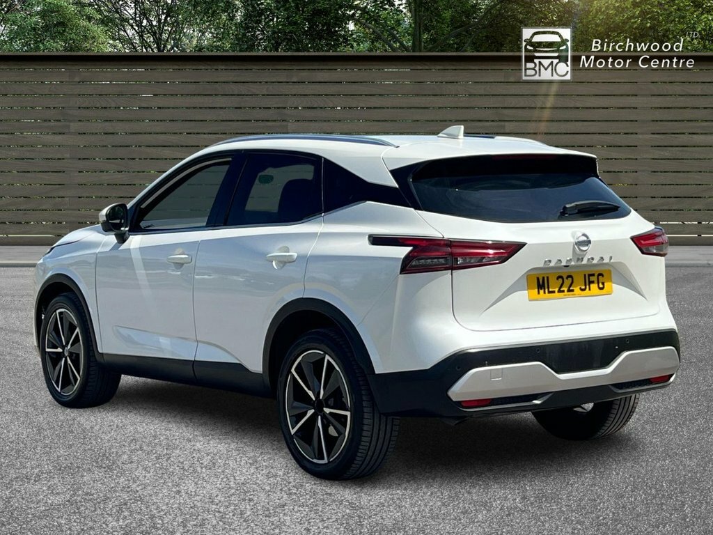 Nissan Qashqai 1.3L Tekna ML22JFG White #5