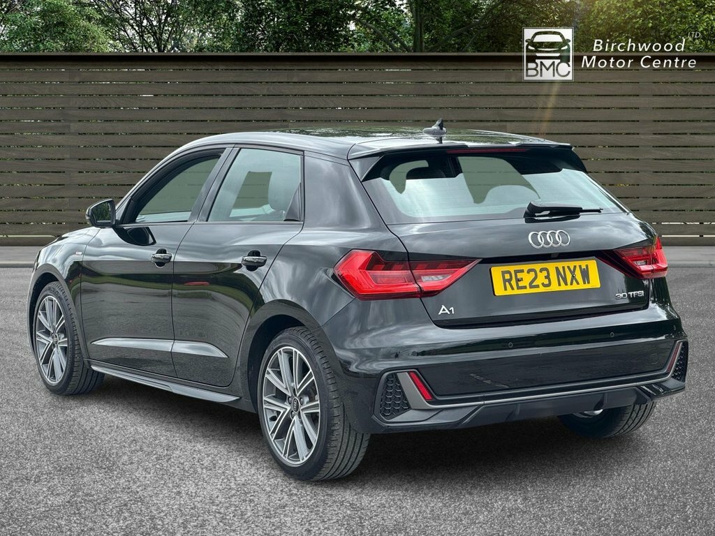 Audi A1 1L S Line RE23NXW Black #5