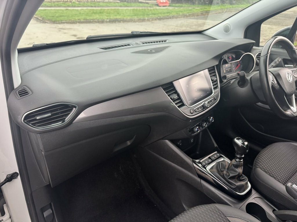 Vauxhall Crossland X Tech Line Nav White #33