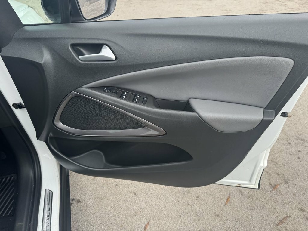 Vauxhall Crossland X Tech Line Nav White #43