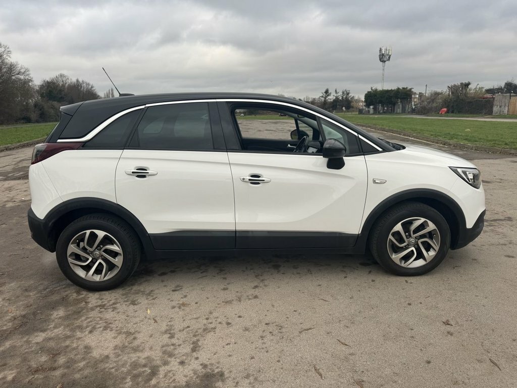 Vauxhall Crossland X Tech Line Nav White #16