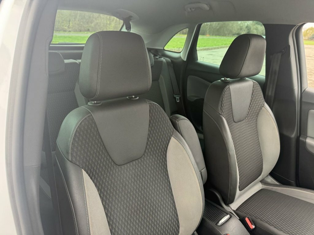 Vauxhall Crossland X Tech Line Nav White #20