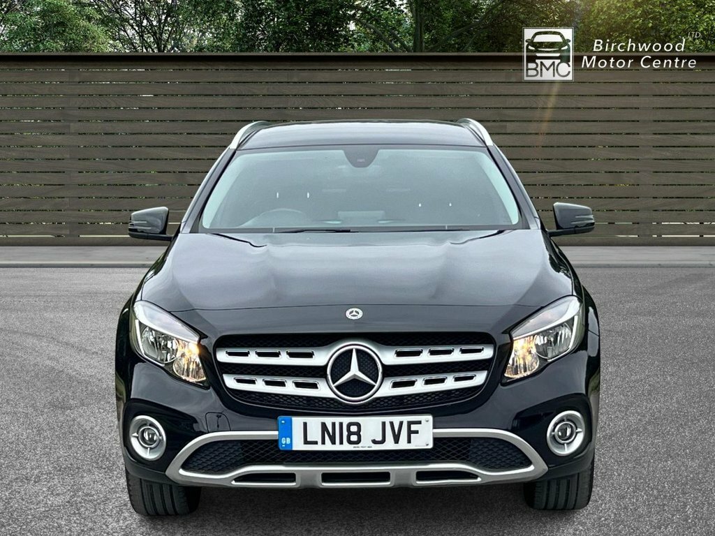 Mercedes-Benz GLA Class 2L Sport Black #2