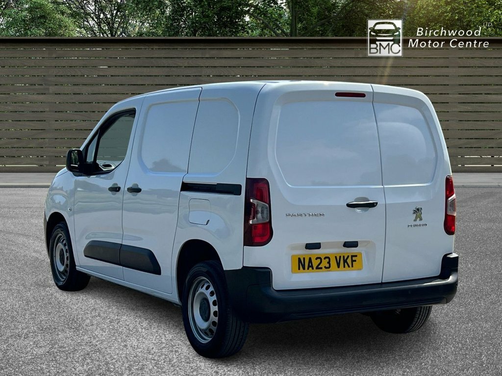 Peugeot Partner 1.5L Professional Premium White #5