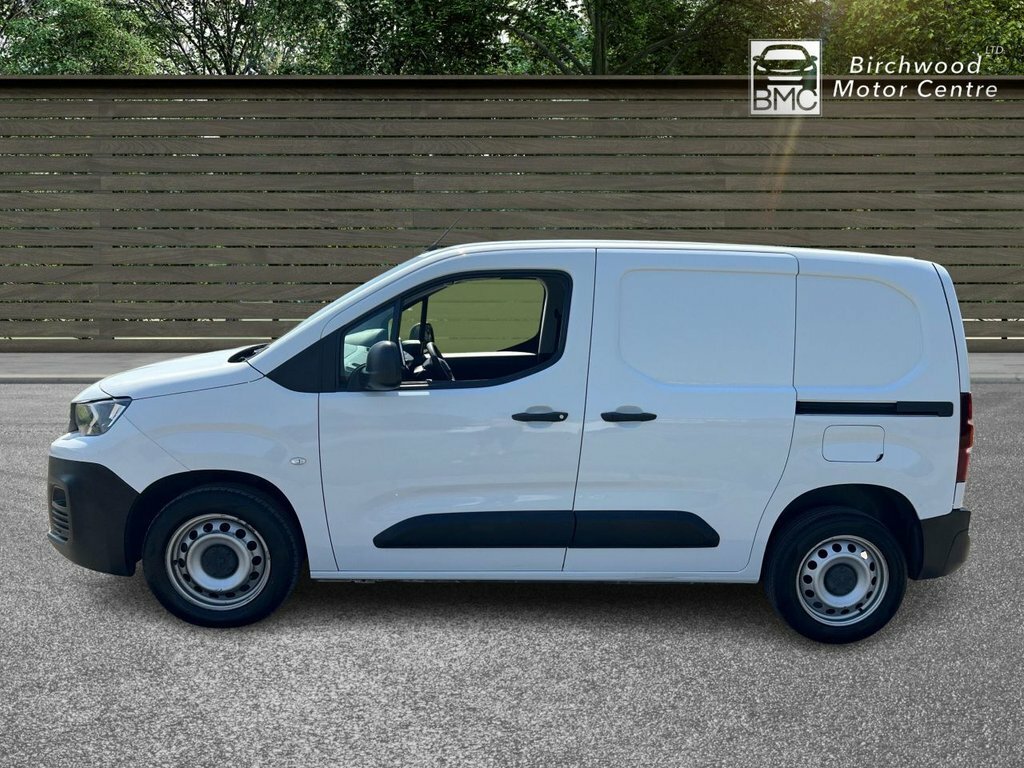 Peugeot Partner 1.5L Professional Premium White #4