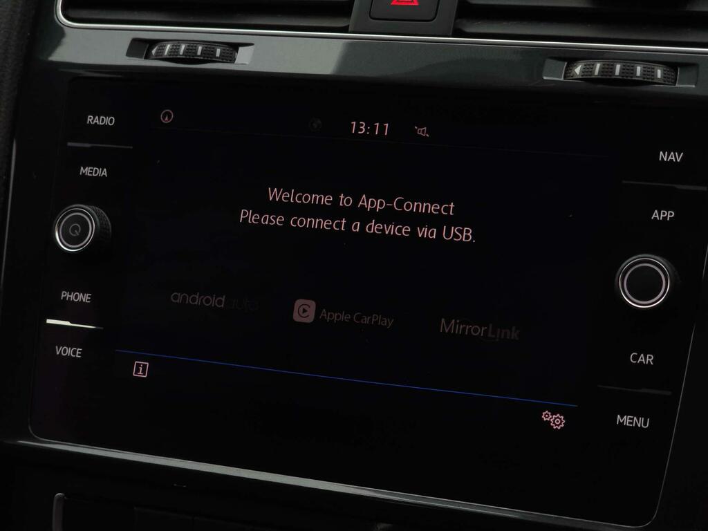 Volkswagen Golf 1.0 Tsi Se Nav Euro 6 Ss FN68FLG Black #4