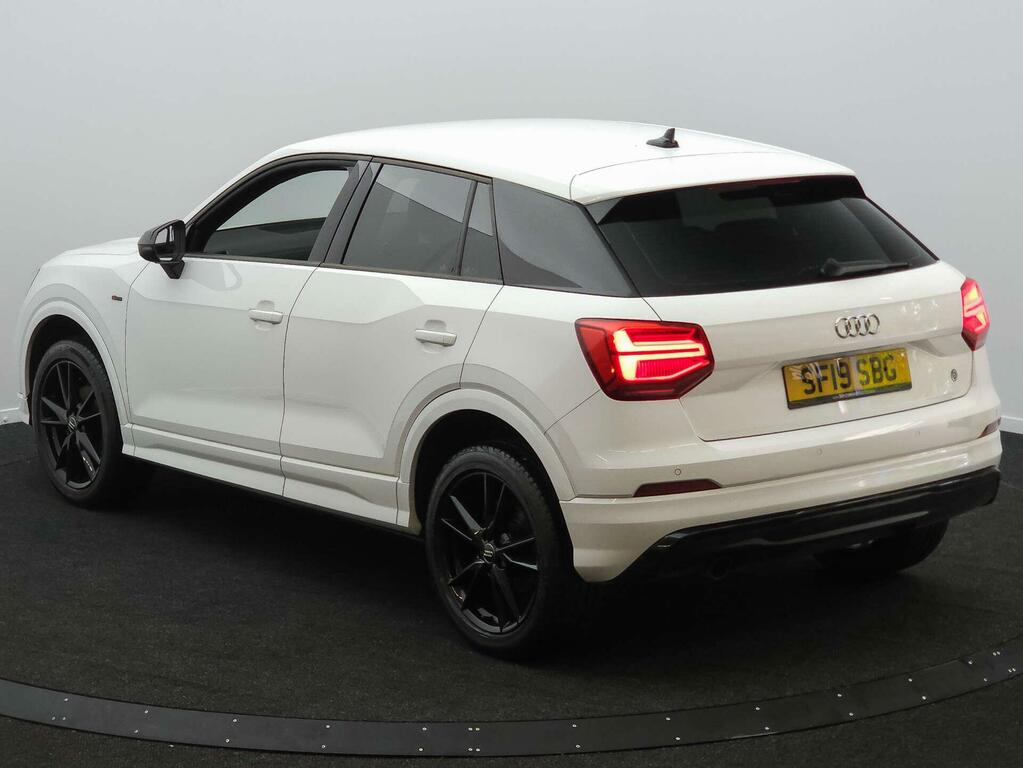 Audi Q2 S Line White #2