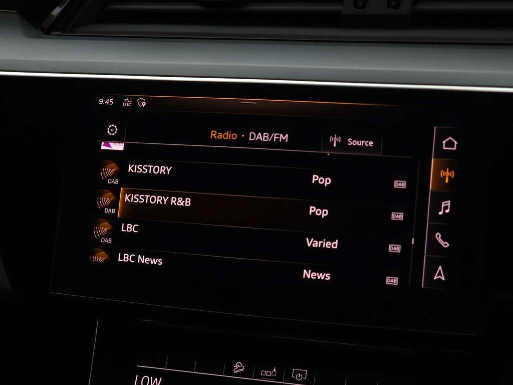 Audi E-tron Suv 55 Launch Edition Quattro 95Kwh 2019 Blue #33
