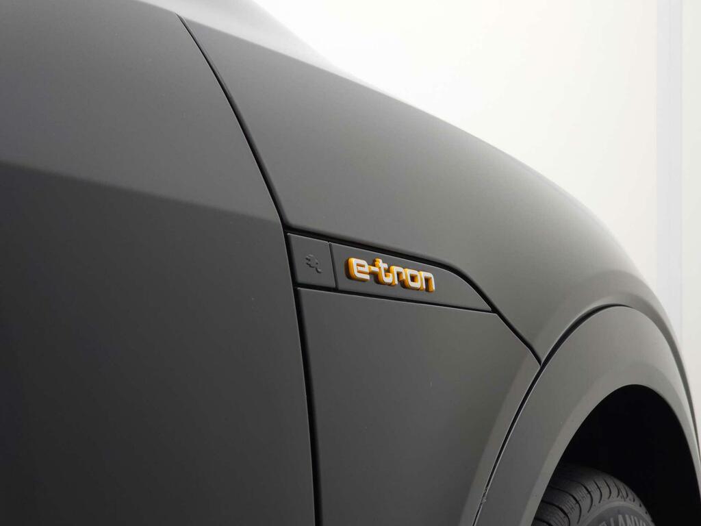 Audi E-tron Suv 55 Launch Edition Quattro 95Kwh 2019 Blue #16