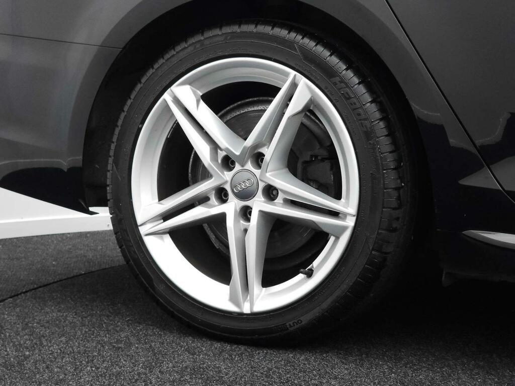 Audi A4 Saloon White #22